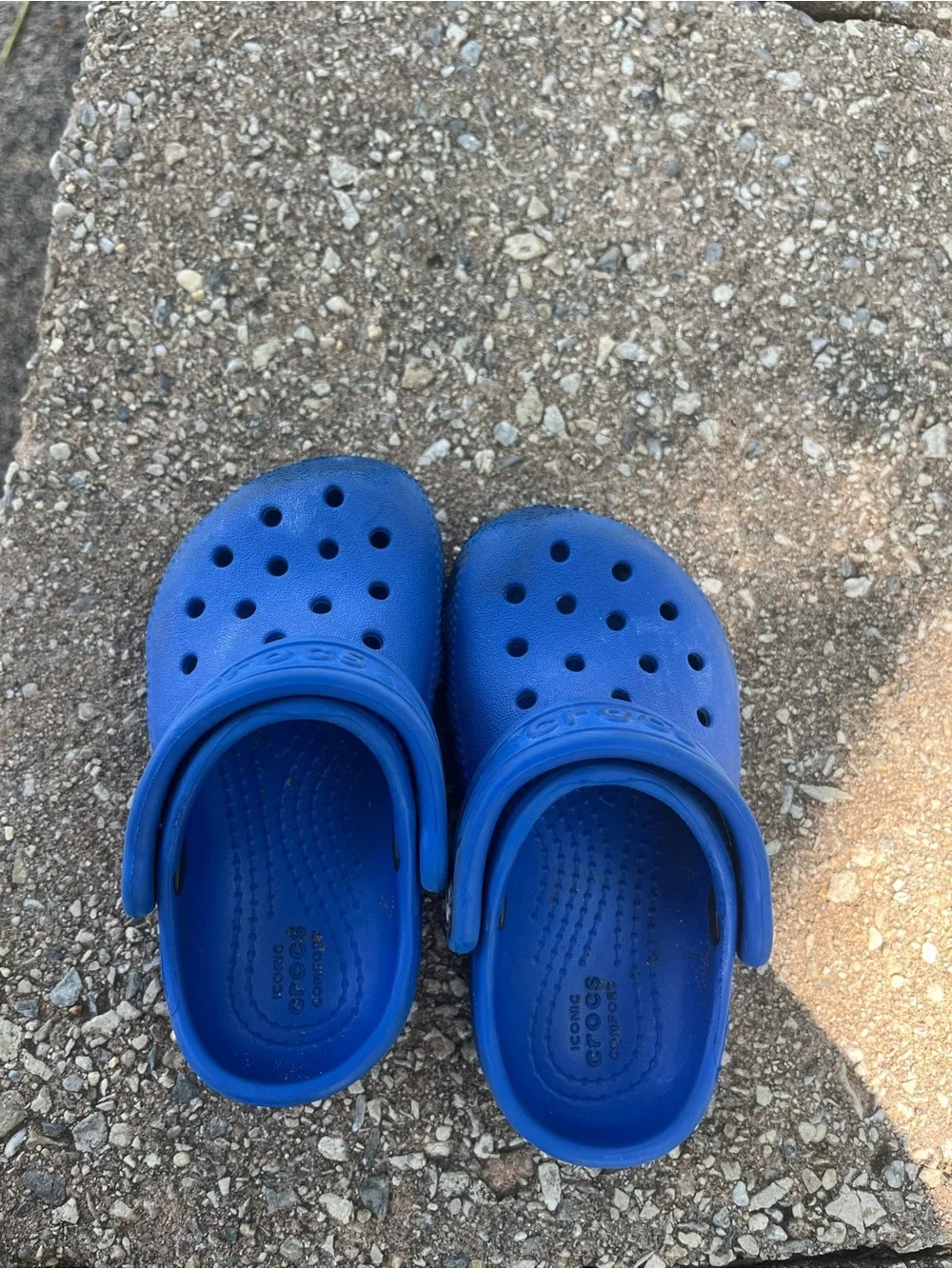 CROCS Kids Classic Clog in Bright Blue